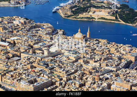 Luftbild von Floriana Valletta mit Fort Manoel. Stockfoto