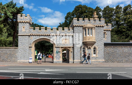 Eingang zum Bute Park und Arboretum. Cardiffs größte Zentrum öffentlicher Stadtpark, erstellt als Private Garten Cardiff Castle Stockfoto