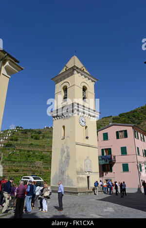 Alten Glockenturm in Manarola, Nationalpark der Cinque Terre, Ligurien Stockfoto