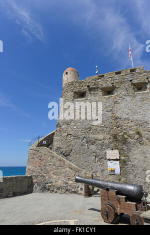 ein Blick auf Castel Dragone in Camogli an der ligurischen Küste, Nord-West-Italien. Stockfoto