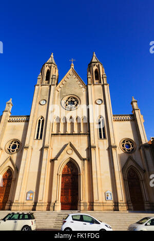 Die Carmalite Kirche von St. Julian am Balluta Bay, St. Julians, Malta. Stockfoto