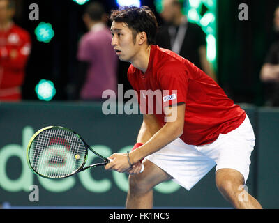 Barclaycard Arena, Birmingham, UK. 5. März 2016. Davis Cup Tennis World Group ersten Runde. Großbritannien im Vergleich zu Japan. Yasutaka Uchiyama Japans während der Doppel-match zwischen den Briten Andy Murray und Jamie Murray und Japans Yoshihito Nishioka und Yasutaka Uchiyama an Tag 2 der Krawatte. Bildnachweis: Aktion Plus Sport/Alamy Live-Nachrichten Stockfoto