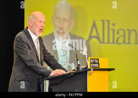 Belfast, Nordirland. 5. März 2016 - Minister für Justiz und Party Leader David Ford auf der Jahrestagung der Alliance Party 2016. Bildnachweis: Stephen Barnes/Alamy Live-Nachrichten Stockfoto