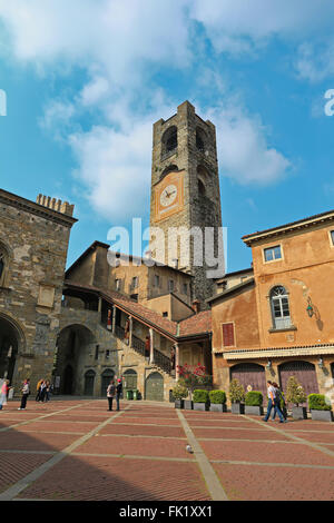 Altstadt von Bergamo. Piazza Vecchia. Rathaus Stockfoto