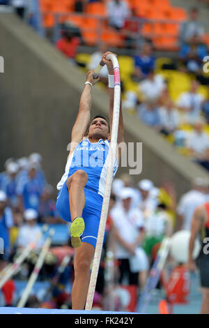 Stabhochsprung. Kostas Fillipidis (GRE) bei den IAAF Weltmeisterschaften in der Leichtathletik, Moskau 2013 Stockfoto