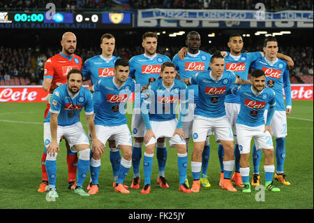 Neapel, Italien. 5. März 2016. Italienische Serie A Fußballspiel zwischen SSC Napoli und Chievo Verona im Stadion San Paolo in Neapel Italien. Napoli gewann 3: 1. © Ciro De Luca/Pacific Press/Alamy Live-Nachrichten Stockfoto