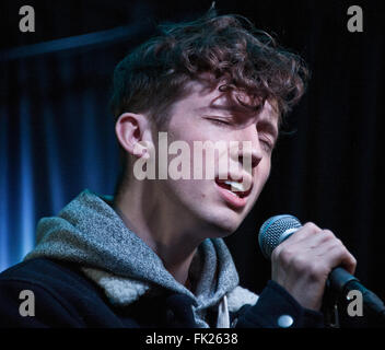 Bala Cynwyd, Pennsylvania, USA. 4. März 2016. Singer-Songwriter Troye Sivan besucht Q102 Performance-Theater. Stockfoto