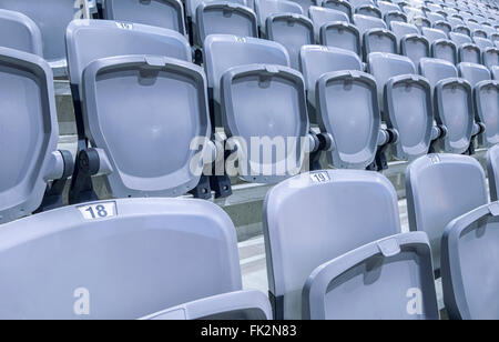 Stadion Sitzreihen bereit in eine neue Anlage Stockfoto