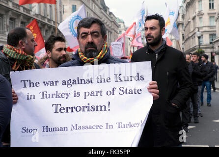 Kurden bitten die Regierung des Vereinigten Königreichs zu brechen ihre Stille und Stop Unterstützung türkischer Staat War auf Kurden & Ende Massenmord der kurdischen Stockfoto