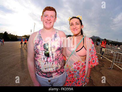 BENICASSIM, Spanien - Juli 19: Menge in einem Konzert am FIB Festival am 19. Juli 2014 in Benicassim, Spanien. Stockfoto