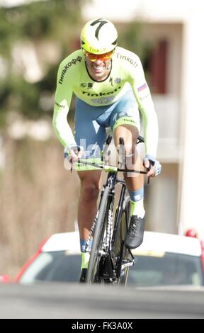 Conflans-Sainte-Honorine, Frankreich. 6. März 2016. Alberto Contador (Team Tinkoff) während des Prologs von Paris - Nizza 6. März 2016 in Conflans-Sainte-Honorine, Frankreich Credit: Laurent Lairys/Agence Locevaphotos/Alamy Live News Stockfoto