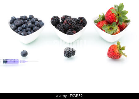 Gentechnik, Heidelbeere, Brombeere, Erdbeere, Frucht, Modifikation, gen, Nadel Stockfoto