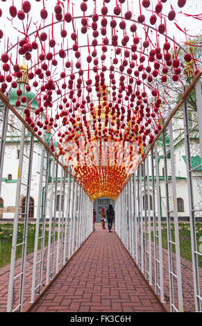 Kiew, UKRAINE - 16. April 2015: Traditionelle ukrainische Festival von Ostereiern (Pysanka) im Saint Sophia nationalen Heiligtum C Stockfoto