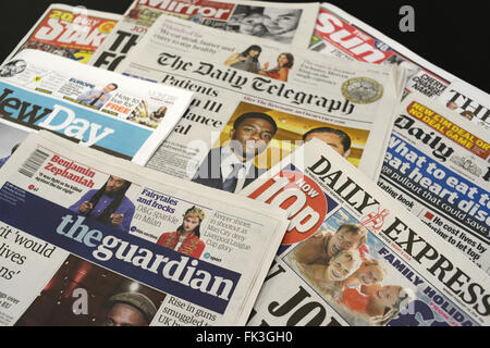 Britische Zeitungen. Bild: Scott Bairstow/Alamy Stockfoto