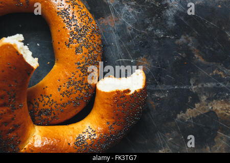 Bagel mit Mohn Stockfoto