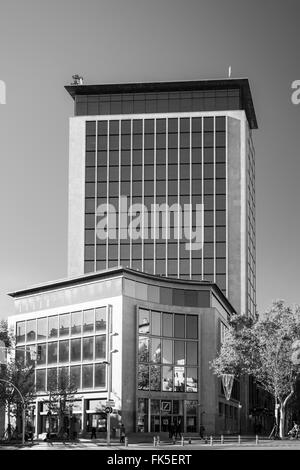 Gebäude Europa.  Die Deutsche Bank. Avenida Diagonal - Passeig de Gràcia. Barcelona. Stockfoto