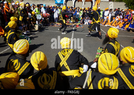 Hola Mohalla, Martial Arts während des Sikh Neujahrs in Bobigny, Frankreich, Europa Stockfoto