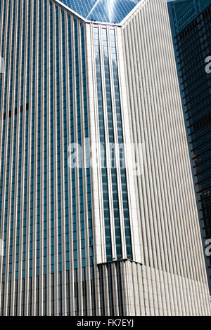 Fragment eines modernen Gebäudes in der Innenstadt von Shanghai Stockfoto