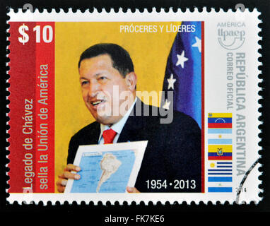 Argentinien - ca. 2014: Eine Briefmarke gedruckt in Argentinien zeigt Hugo Rafael Chávez (1954 – 2013), Präsident von Venezuela, ca. 2014 Stockfoto