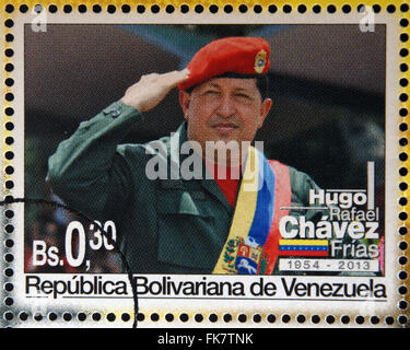 BOLIVARIAN Republik von VENEZUELA - ca. 2013: Eine Briefmarke gedruckt in Venezuela zeigt Hugo Rafael Chávez (1954 – 2013), Präsident Stockfoto