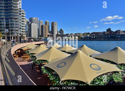 Australien-Sydney,2015.Top Sicht auf Tabellen Opera Bar, ein Fragment Bay und Wolkenkratzer im Zentrum Stadt. Editorial. Horizontale vi Stockfoto