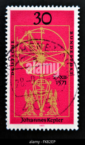 Deutschland - ca. 1971: Eine Briefmarke gedruckt in Deutschland ausgestellt für den 400. Geburtstag des Astronomen Johannes Kepler Stockfoto