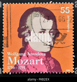 Deutschland - CIRCA 2006: eine Briefmarke gedruckt in Deutschland zeigt Bild von Wolfgang Amadeus Mozart, circa 2006 Stockfoto