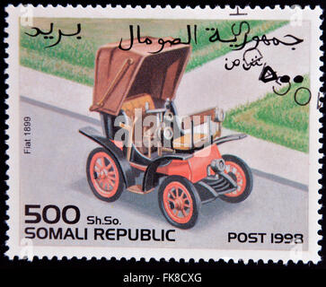 SOMALIA - ca. 1998: Stempel in somalischen Republik zeigt Retro-Auto, Fiat 1899, ca. 1998 gedruckt. Stockfoto