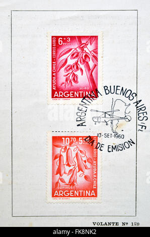 Argentinien - ca. 1960: Briefmarken gedruckt in Argentinien zu helfen, die Chile Kapok Blume, Erythrina Cristagalli zeigt gewidmet, Stockfoto