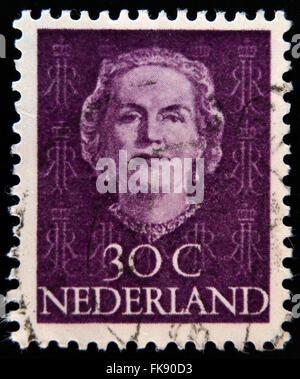 Niederlande - CIRCA 1970: Eine Briefmarke gedruckt in Holland zeigt Bild von Königin Juliana, ca. 1970 Stockfoto