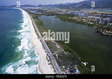 Luftbild von Barra da Tijuca und Lagune Marapendi Stockfoto