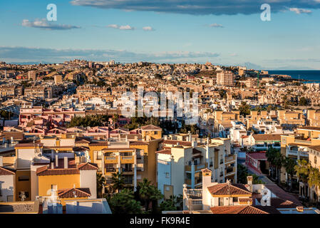 Stadtbild von Torrevieja. Provinz Alicante, Costa Blanca. Spanien Stockfoto