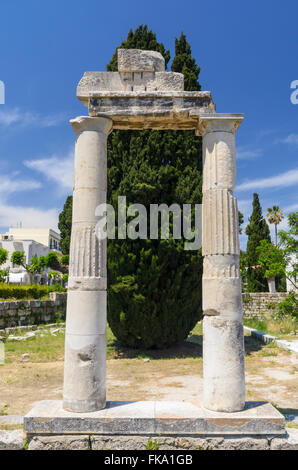 Rekonstruierte Spalten in der antiken Agora archäologischen Stätte, Kos Stadt, Griechenland Stockfoto