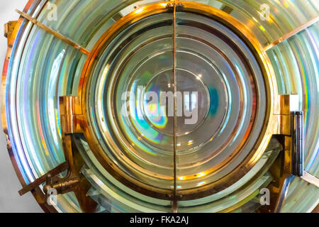 Fresnel-Linse von Marblehead Leuchtturm auf dem Eriesee Ohio. Linse des Ordens 3-1/2. Stockfoto