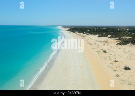 Luftaufnahme der Cable Beach in Broome, Kimberley Region, Westaustralien, WA, Australien Stockfoto