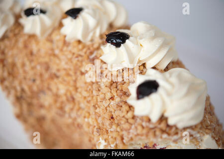 Bild von einem "Frankfurter Kranz", Frankfurter Kranz ist eine traditionelle Hessen Torte mit viel Sahne. Aufgenommen am 03.01.16 in Oberursel Stockfoto