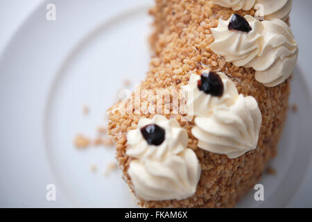 Bild von einem "Frankfurter Kranz", Frankfurter Kranz ist eine traditionelle Hessen Torte mit viel Sahne. Aufgenommen am 03.01.16 in Oberursel Stockfoto