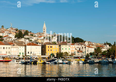 Fernsehreihe, Insel Losinj, Mali Losinj, Stadtansicht Stockfoto