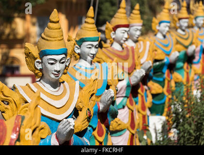 NAT Statuen der Gottheiten Kyaik Tan Lan (Kyaikthanlan) Pagode in Mawlamyine (Mawlamyaing), Burma (Myanmar) Stockfoto