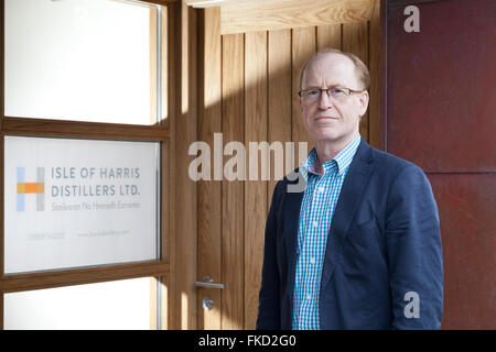 Simon Erlanger, Geschäftsführer, Harris Brennerei, Tarbert, Insel Harris. September 2015 Stockfoto