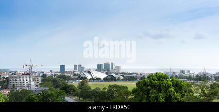 Skyline Stadt am Meer, Trinidad, Trinidad und Tobago Stockfoto