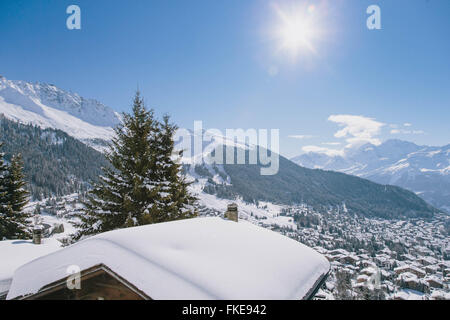 Ein Blick auf das Schweizer Skigebiet Verbier. Stockfoto