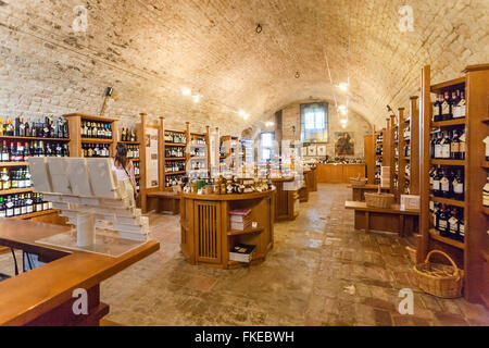 Regionale Enoteca des Schlosses Grinzane Cavour, in der Nähe von Barolo, Wein-Route, Langhe Region Cuneo, Piemont Italien Stockfoto