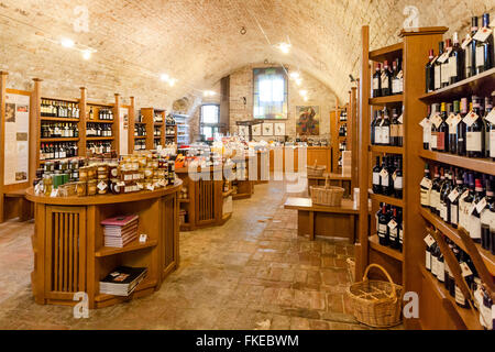 Regionale Enoteca des Schlosses Grinzane Cavour, in der Nähe von Barolo, Wein-Route, Langhe Region Cuneo, Piemont Italien Stockfoto