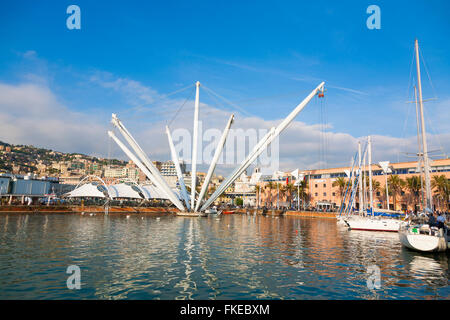 Der Porto Antico / alten Hafen und Bigo entworfen von Renzo Piano Genua Ligurien Italien Stockfoto