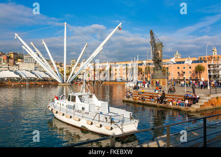 Der Porto Antico / alten Hafen und Bigo entworfen von Renzo Piano Genua Ligurien Italien Stockfoto