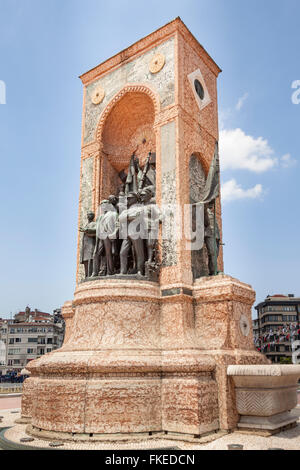 Denkmal der Republik, entworfen von Pietro Canonica, Taksim-Platz, Istanbul, Türkei Stockfoto