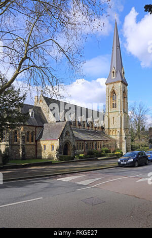 Str. Stephens Kirche, Süd Dulwich. Ein traditionelles, viktorianisches Church Of England Gebäude im wohlhabenden Süden Londons. Stockfoto