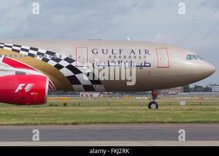 Gulf Air Airbus A330 Bahrain London Heathrow Flugzeug Stockfoto