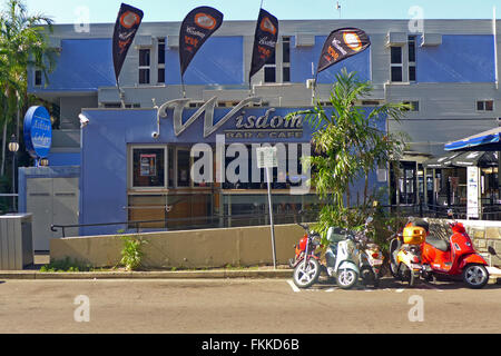 Eine Bar in der Mitchell Street in Darwin, Northern Territory, Australien Stockfoto